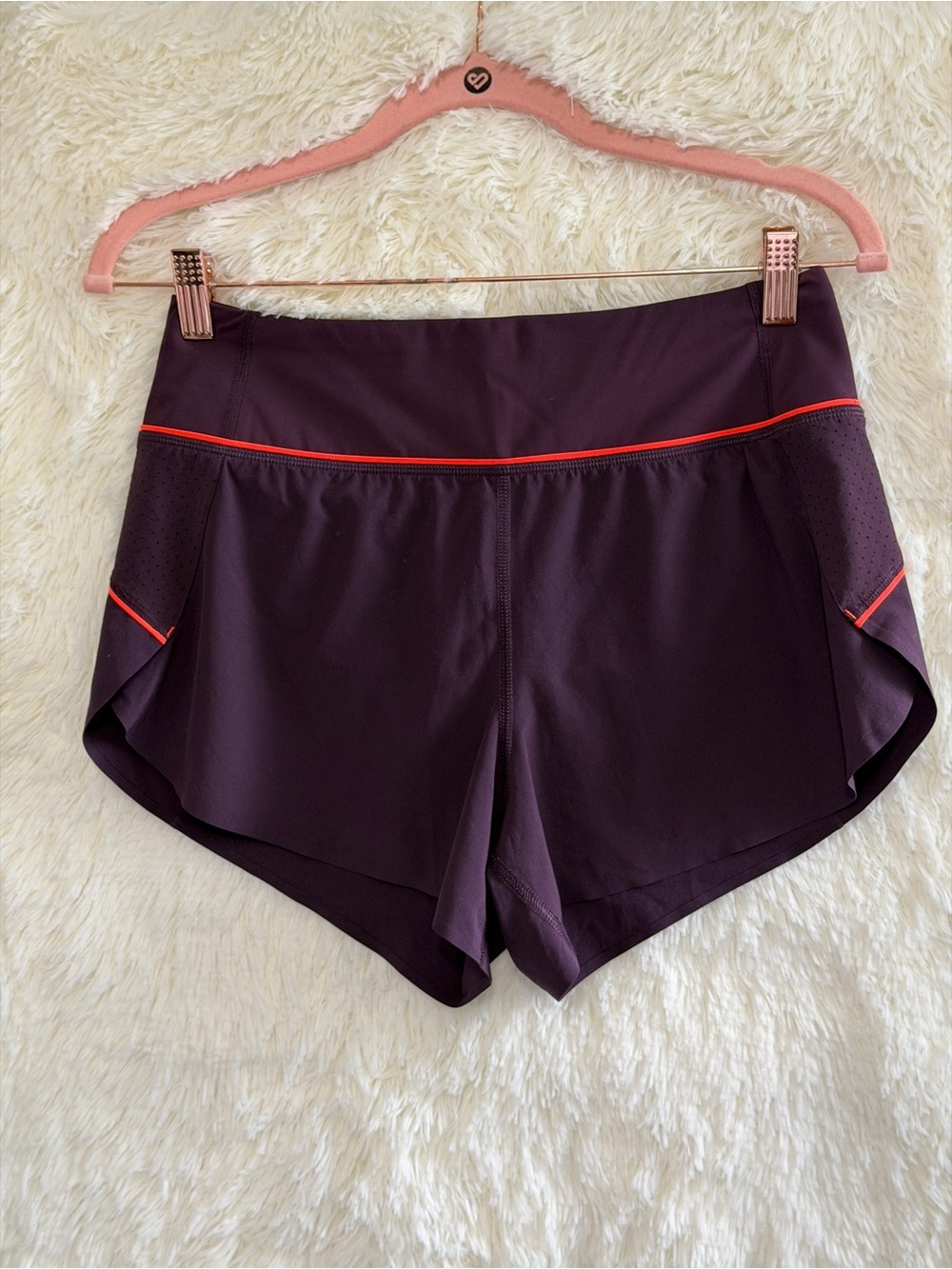 Athleta Womens Run With It Yoga Shorts Size XS Purple Gym Workout Running Sporty